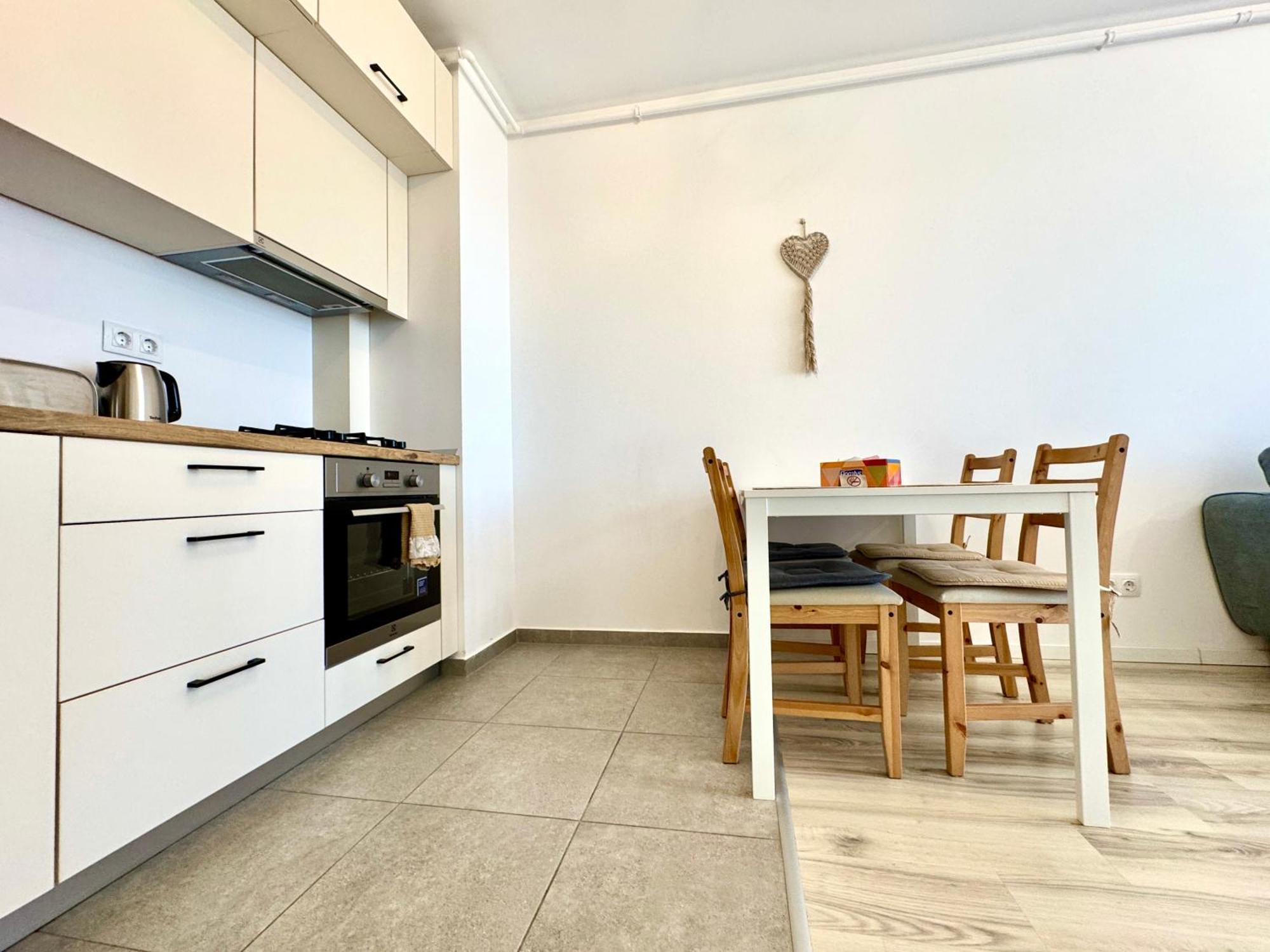 Luca'S Forest Apartment Тимишоара Екстериор снимка
